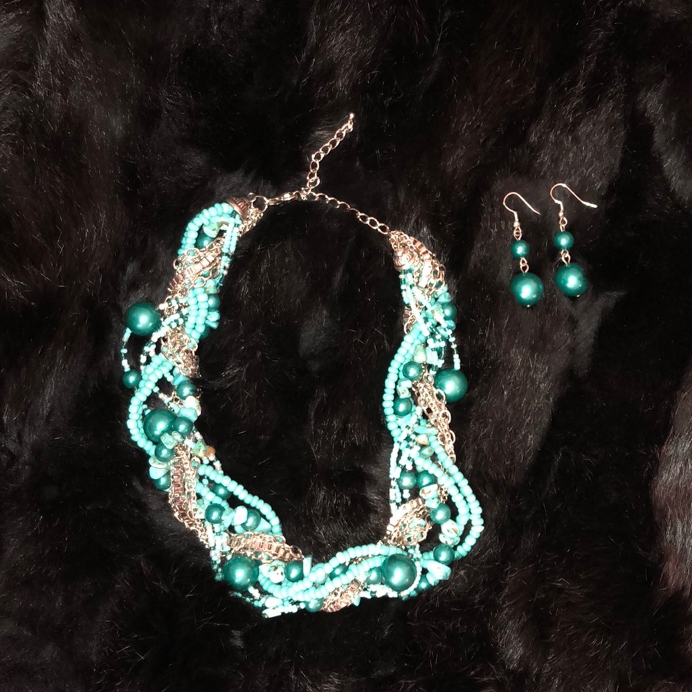 🔥5 for $25🔥Statement Necklace & Earrings